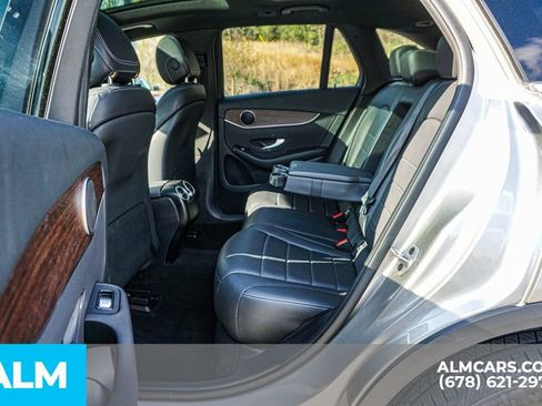 Used 2022 Mercedes-Benz GLC 300 4MATIC w/ Premium Package Lite image 21