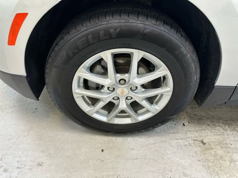 Used 2022 Chevrolet Equinox LT AWD/4WD image 11