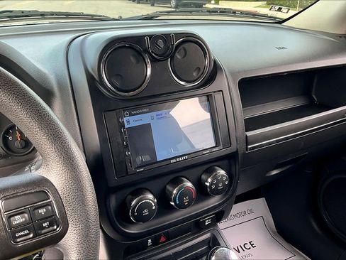 Used 2015 Jeep Patriot Sport w/ Power Value Group image 6