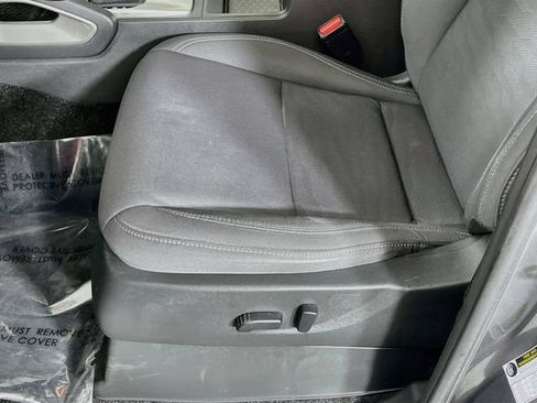 Used 2024 Nissan Frontier SV w/ SV Convenience Package RWD image 19