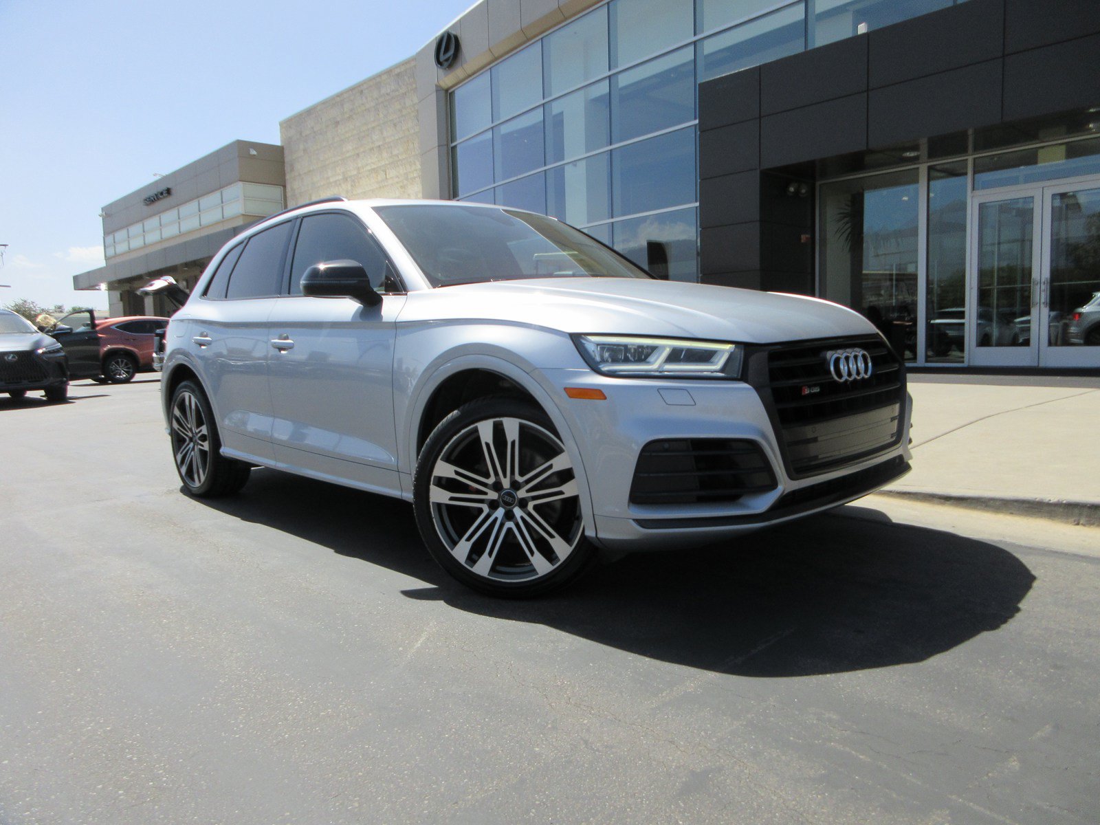 Used 2019 Audi SQ5 Premium Plus AWD/4WD image 13