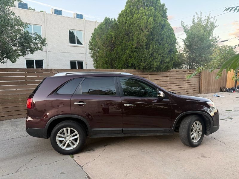 Used 2015 Kia Sorento LX FWD image 3