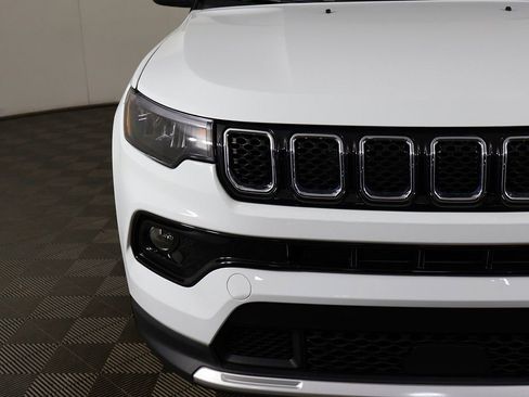 Used 2023 Jeep Compass Limited AWD/4WD image 14