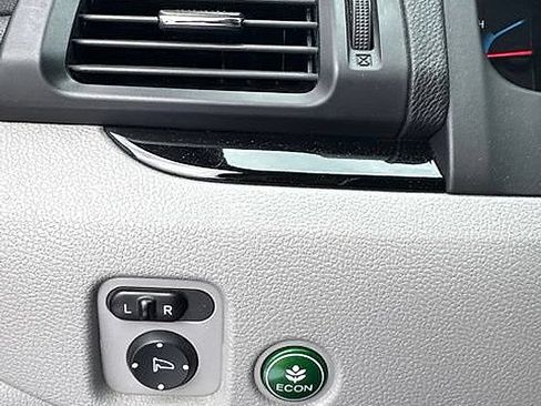 Used 2019 Honda Pilot Touring image 7