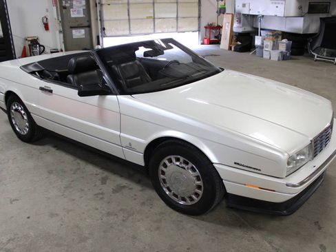 Used 1993 Cadillac Allante FWD image 34