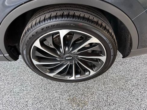 Used 2023 Lincoln Aviator Reserve w/ Equipment Group 201A image 11