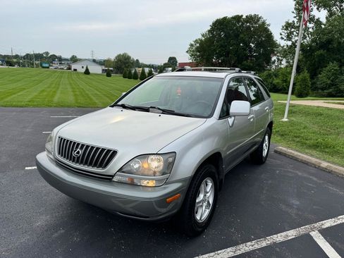 Used 1999 Lexus RX 300 4WD image 2