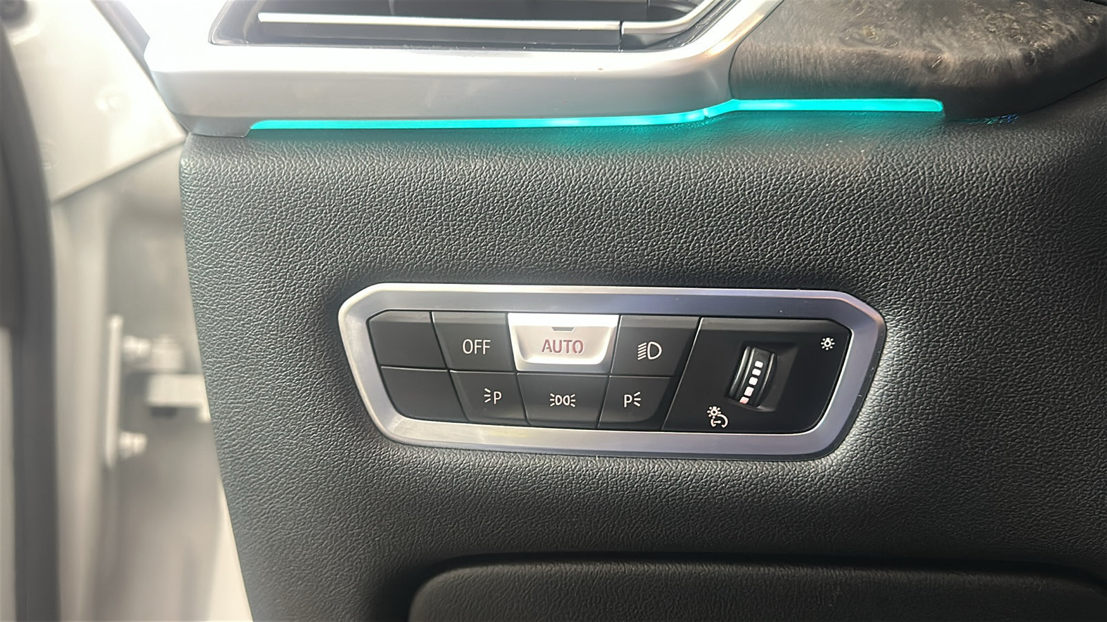 Used 2023 BMW X5 xDrive40i AWD/4WD image 23