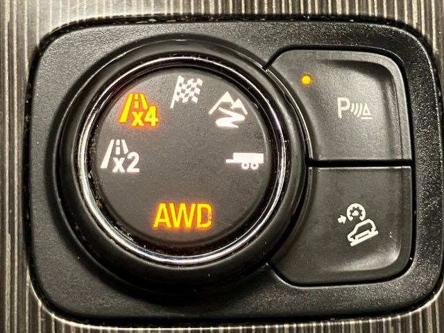 Used 2017 GMC Acadia SLT AWD/4WD image 45