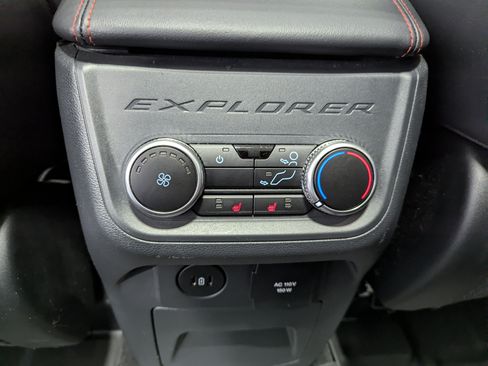 Used 2025 Ford Explorer ST w/ Sun And Sound Package AWD/4WD image 13