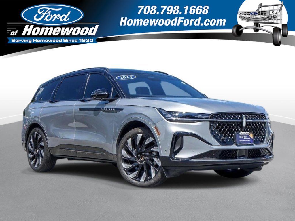 Used 2024 Lincoln Nautilus Reserve w/ Equipment Group 202A AWD/4WD image 1