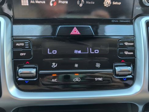 Used 2021 Kia Sorento EX image 24