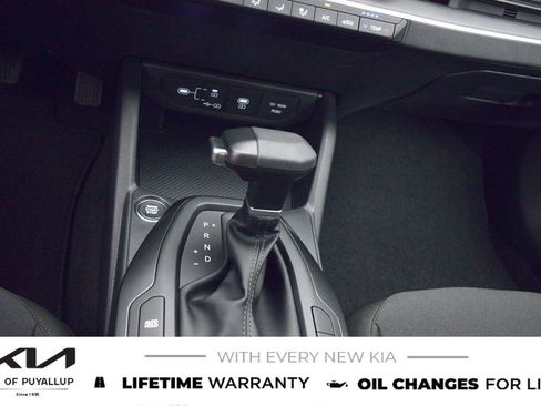 New 2026 Kia K4 FWD image 25