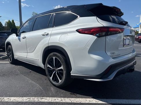 Used 2021 Toyota Highlander XSE image 9