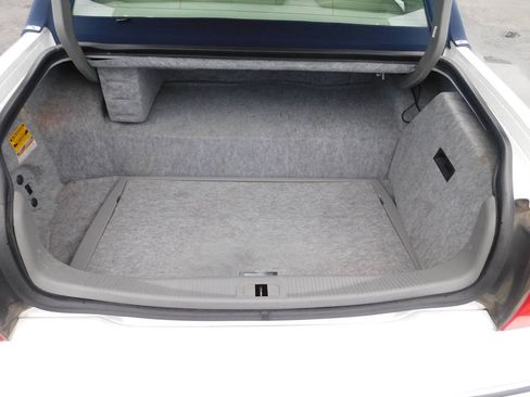 Used 2003 Lincoln Town Car Cartier RWD image 59