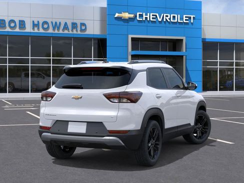 New 2026 Chevrolet TrailBlazer LT w/ Midnight Edition FWD image 4