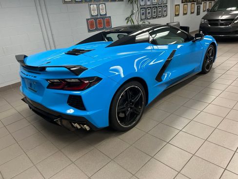 Used 2021 Chevrolet Corvette Stingray Premium Conv w/ Z51 Performance Package RWD image 16
