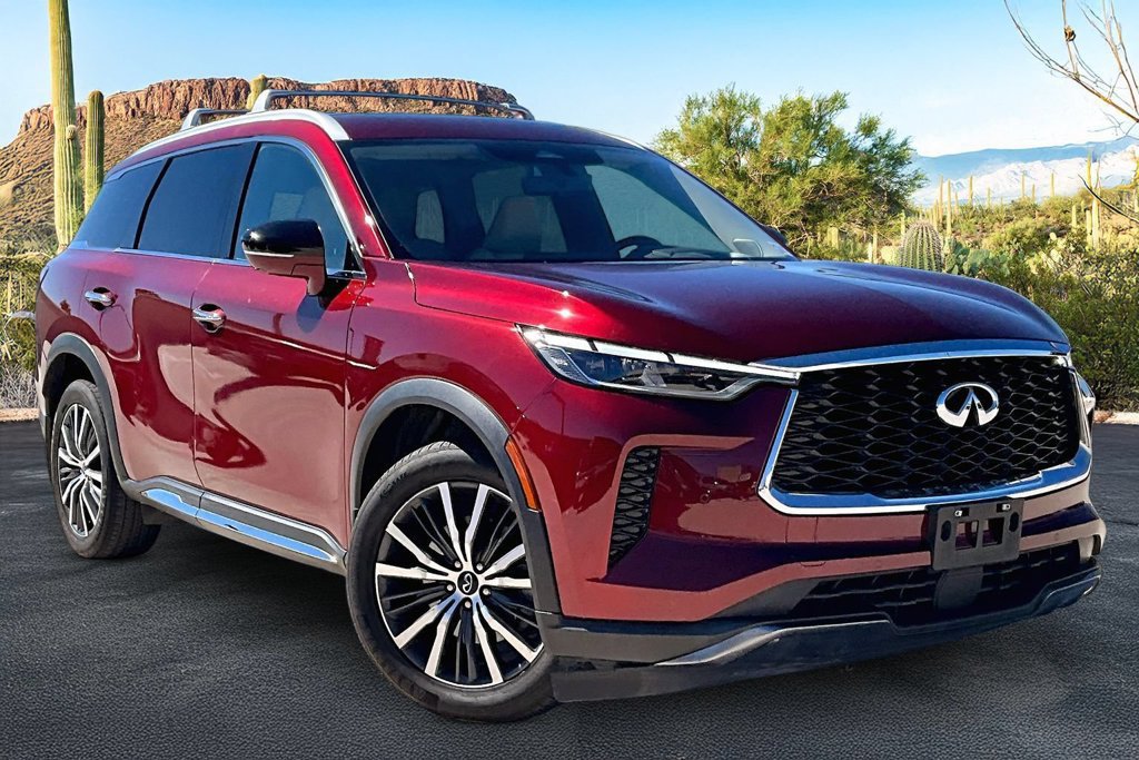 Used 2023 INFINITI QX60 Sensory w/ Vision Package AWD/4WD image 12