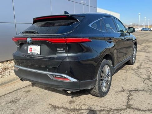 Certified 2022 Toyota Venza XLE image 37