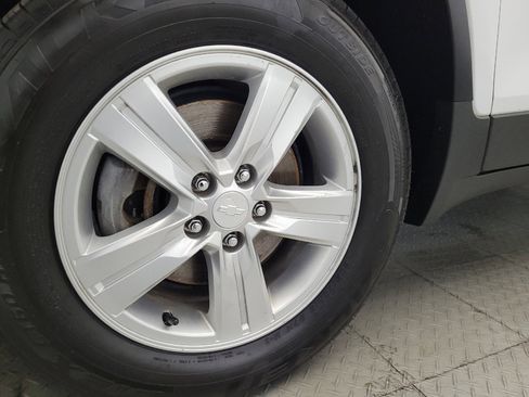 Used 2019 Chevrolet Trax LS image 31