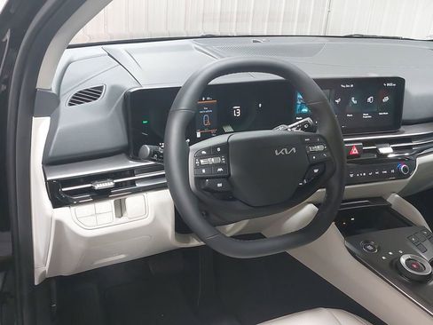 New 2026 Kia Sportage EX w/ EX Panoramic Sunroof Package image 16