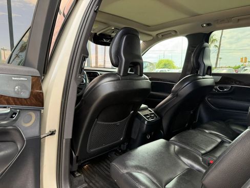 Used 2016 Volvo XC90 T6 Momentum w/ Momentum Plus Package AWD/4WD image 43