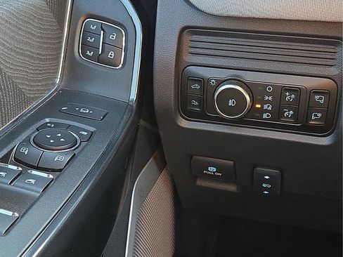 Used 2025 Ford F250 Platinum AWD/4WD image 13