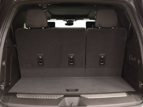 New 2026 Chevrolet Tahoe High Country AWD/4WD image 23