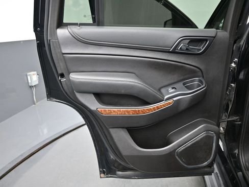 Used 2018 Chevrolet Tahoe Premier AWD/4WD image 15