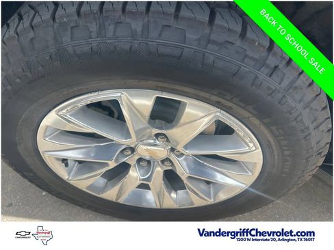Used 2023 Chevrolet Suburban Premier AWD/4WD image 11