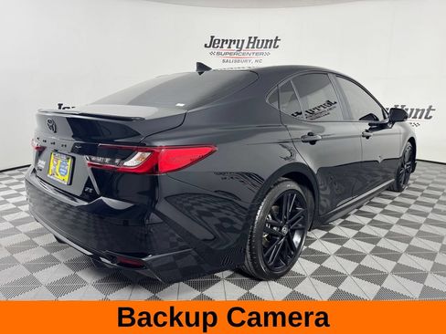 Used 2026 Toyota Camry Hybrid FWD image 7