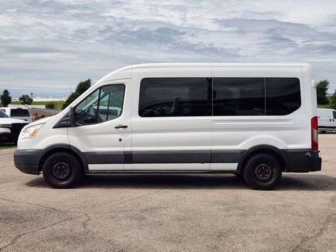 Used 2015 Ford Transit 350 XLT image 4