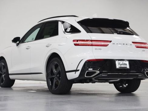 New 2026 Genesis GV70 2.5T Sport Prestige AWD/4WD image 10