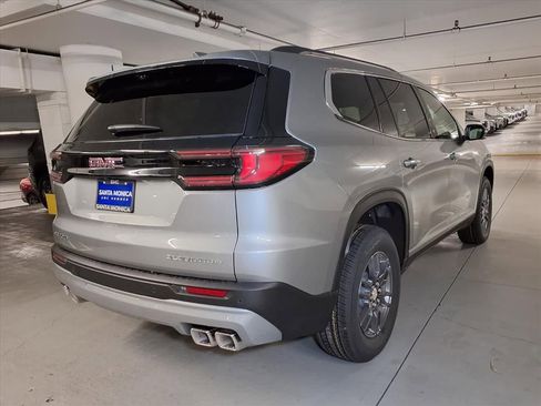 New 2026 GMC Acadia Elevation FWD image 8