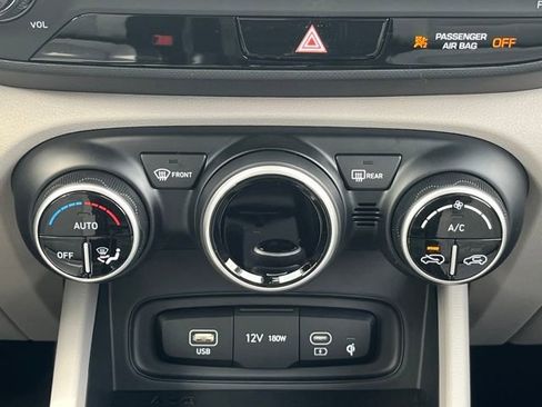 New 2026 Hyundai Venue SEL FWD image 28