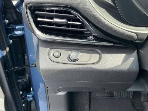 New 2026 Buick Envista Sport Touring w/ Convenience II Package FWD image 4