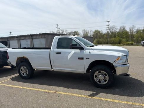 Used 2012 RAM 2500 ST w/ Chrome Appearance Group AWD/4WD image 2