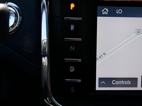 Used 2020 Lincoln Continental Reserve w/ Luxury Package FWD image 22