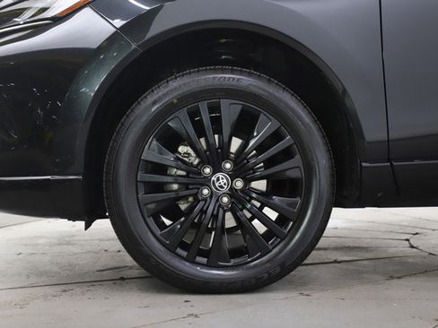 Used 2024 Toyota Venza Nightshade image 31