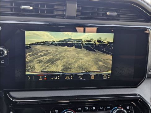 New 2026 GMC Sierra 2500 AT4 w/ AT4 Premium Plus Package image 7