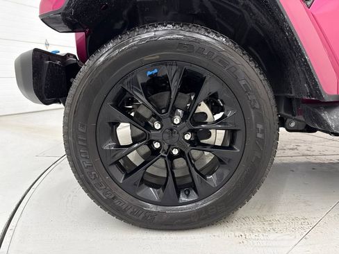 Used 2022 Jeep Wrangler Unlimited Sahara w/ Cold Weather Group image 9