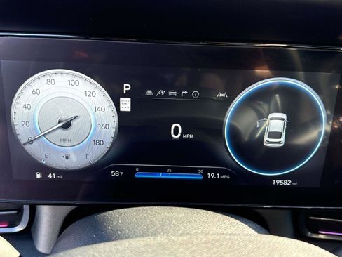 Used 2025 Hyundai Elantra N image 12