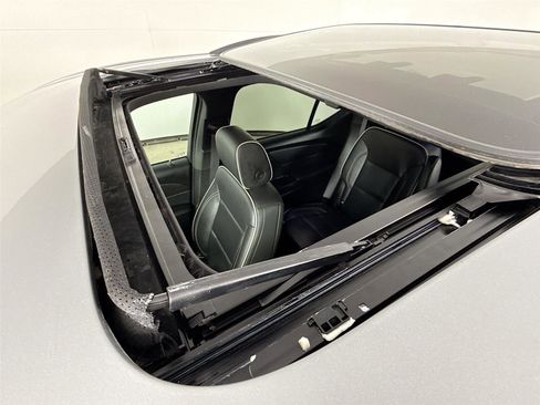 Used 2023 Chevrolet Traverse Premier w/ Redline Edition image 24