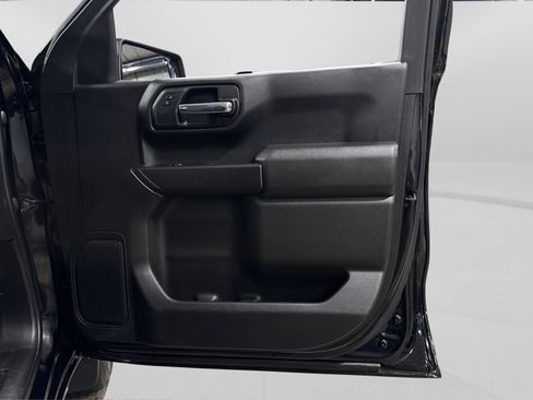 Used 2023 Chevrolet Silverado 1500 Custom image 36