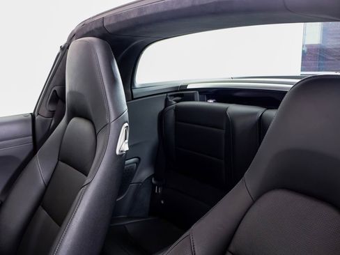 Certified 2018 Porsche 911 Targa 4S AWD/4WD image 14