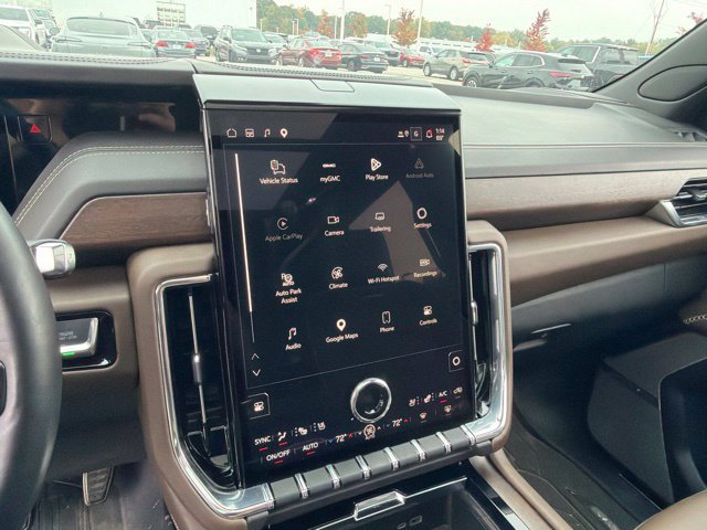 Used 2025 GMC Yukon Denali Ultimate w/ LPO, Floor Liner Package AWD/4WD image 17