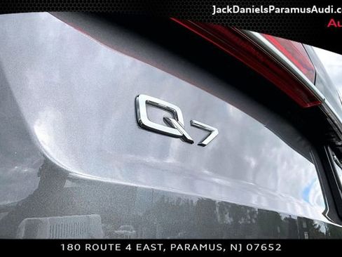 Used 2023 Audi Q7 2.0T Premium w/ Convenience Package AWD/4WD image 29