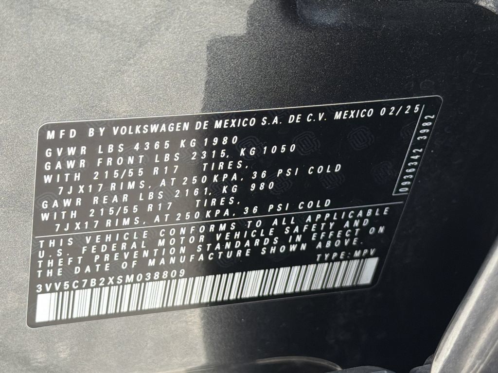 Used 2025 Volkswagen Taos S FWD image 33