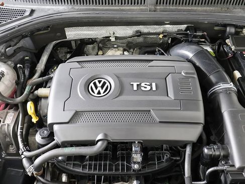 Used 2021 Volkswagen Jetta GLI Autobahn w/ GLI Autobahn Black Package FWD image 21