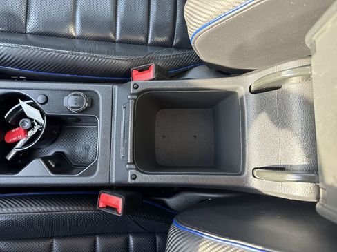 Used 2023 Volkswagen Golf R image 22